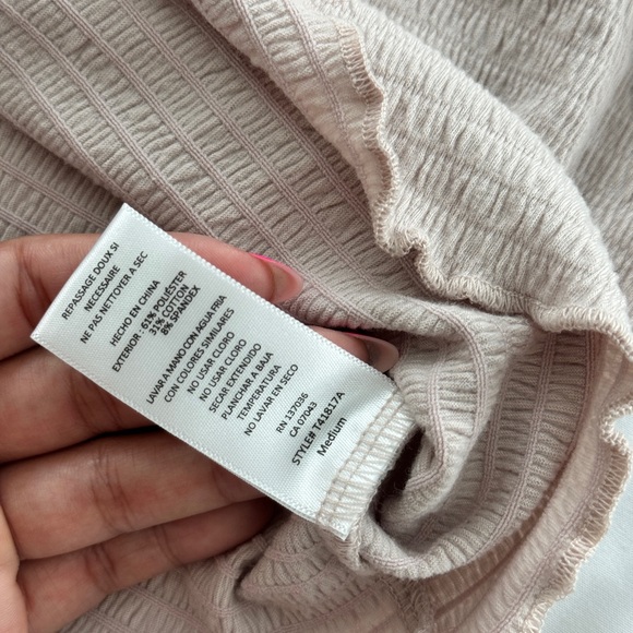 Cream - Top - Size M - Picture 1 of 3